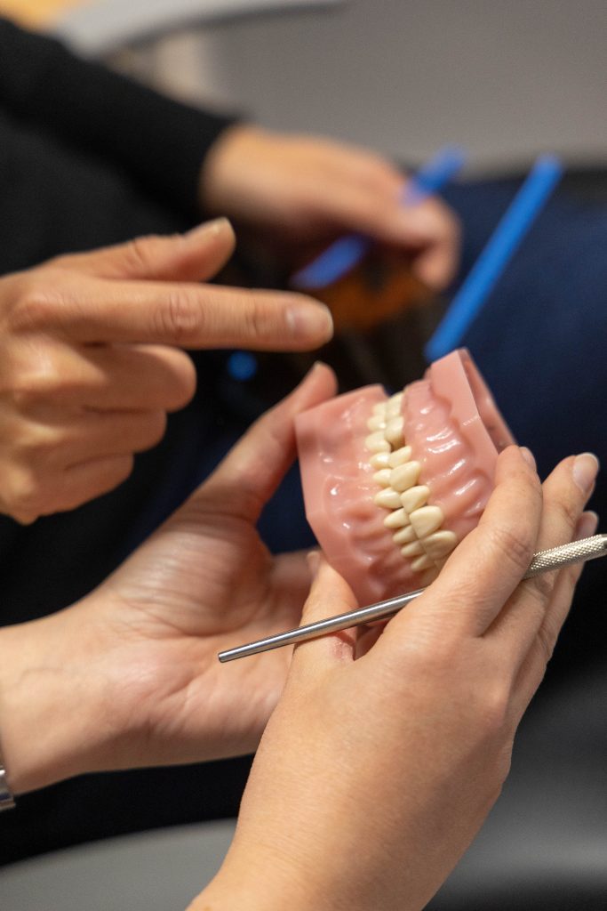 dental implants pic 2